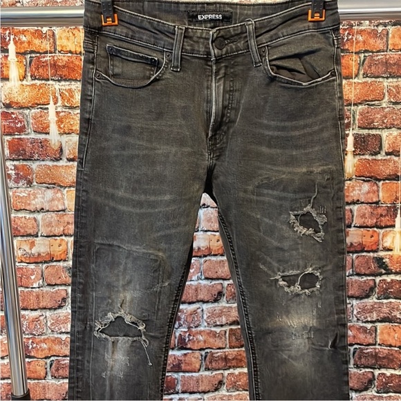 Express men's slim skinny black distressed jeans
32 × 30 denim pants - Picture 2 of 6